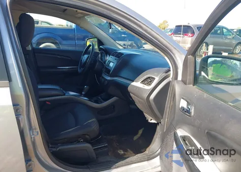 2015 Dodge Journey Sxt z USA, uszkodzony, nr VIN 3C4PDCBG5FT627920